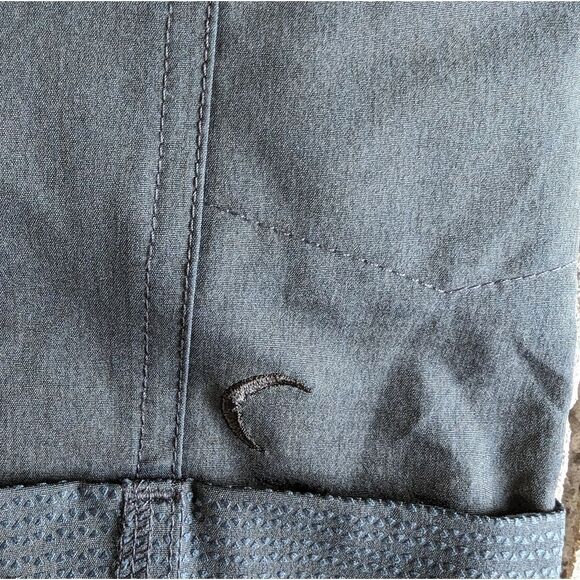 ZYIA Not just A Trail Activewear Black Cuffed Shorts Extra Media Pockets Sz XXXL - Picture 7 of 10